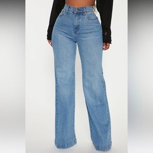 NWT Wide Leg Jeans